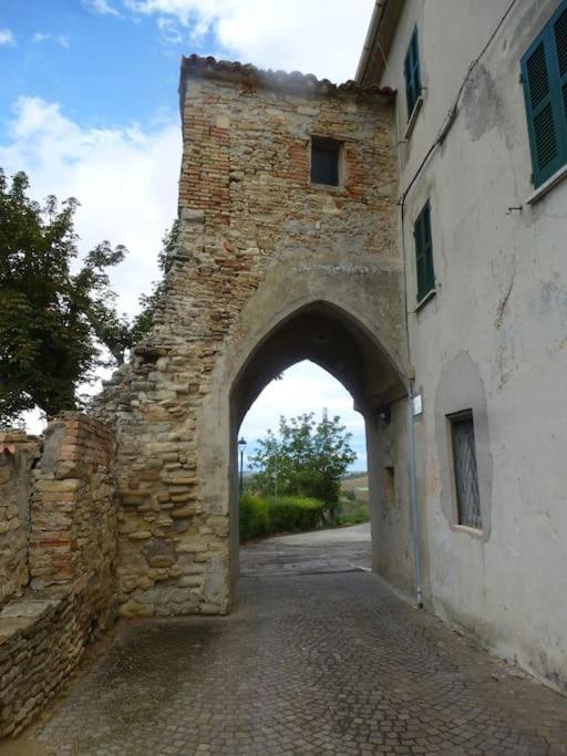 Villa Bellissimo Borgo Medioevale Panorama, Tranquillita SantʼIppolito Esterno foto